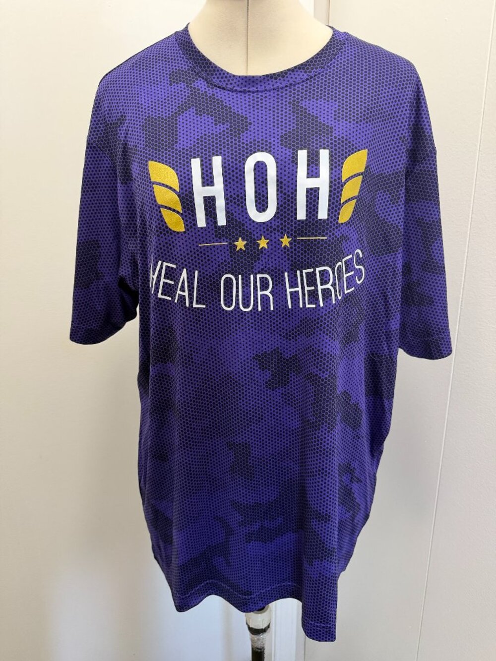 Men's purple T-shirt with camouflage print number 20 and "HOH HEAL OUR HEROES" L